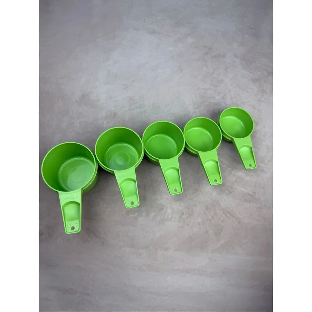Vintage Tupperware Apple Green Measuring Cups Set of 5 1/4-3/4 No 1 Cup